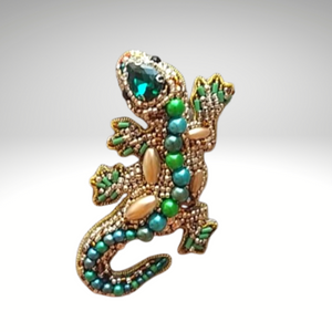 Unique Handmade Brooch Emerald Gecko
