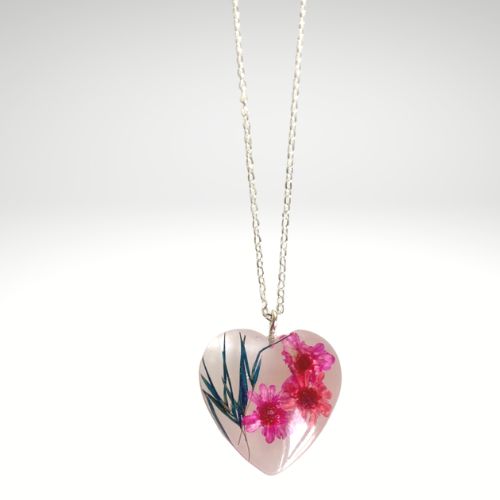 Unique resin flower necklace